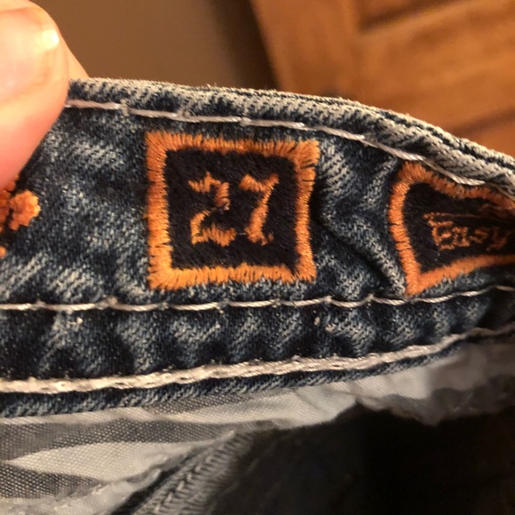 Thick stitched Buckle Rerock Jeans - Picture 3 of 3